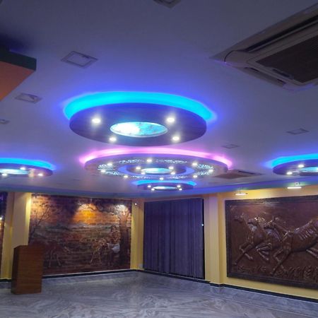 Whispering Woods Inn Bolpur Extérieur photo