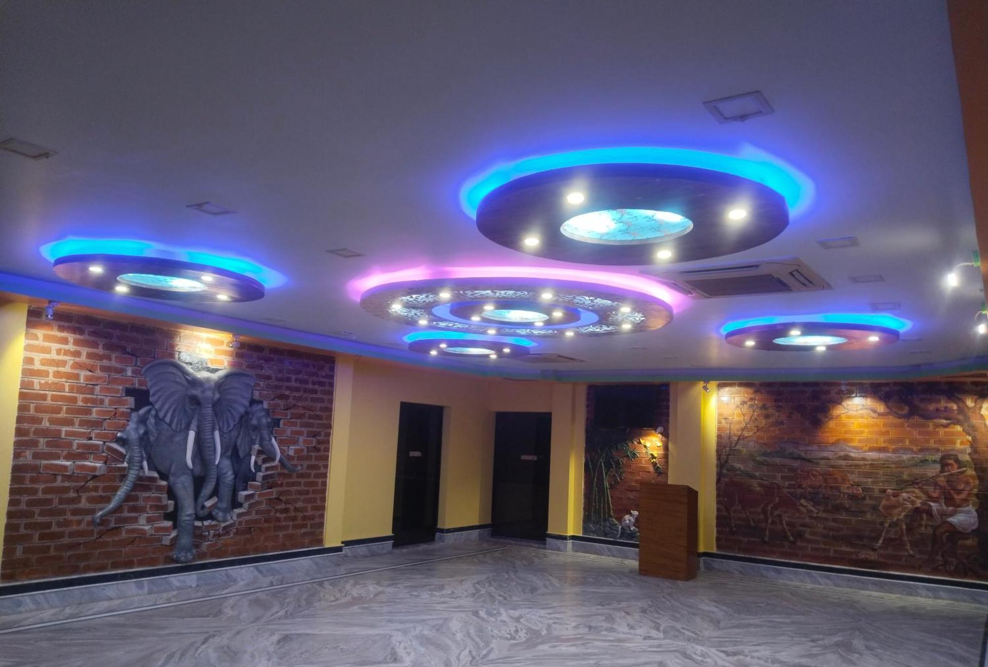 Whispering Woods Inn Bolpur Extérieur photo